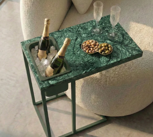 Mesa de apoio em mármore: como usar a peça na decoração